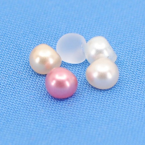 Pearl buttons 5mm